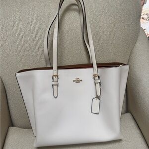 Coach White Leather Tote with Structured Design